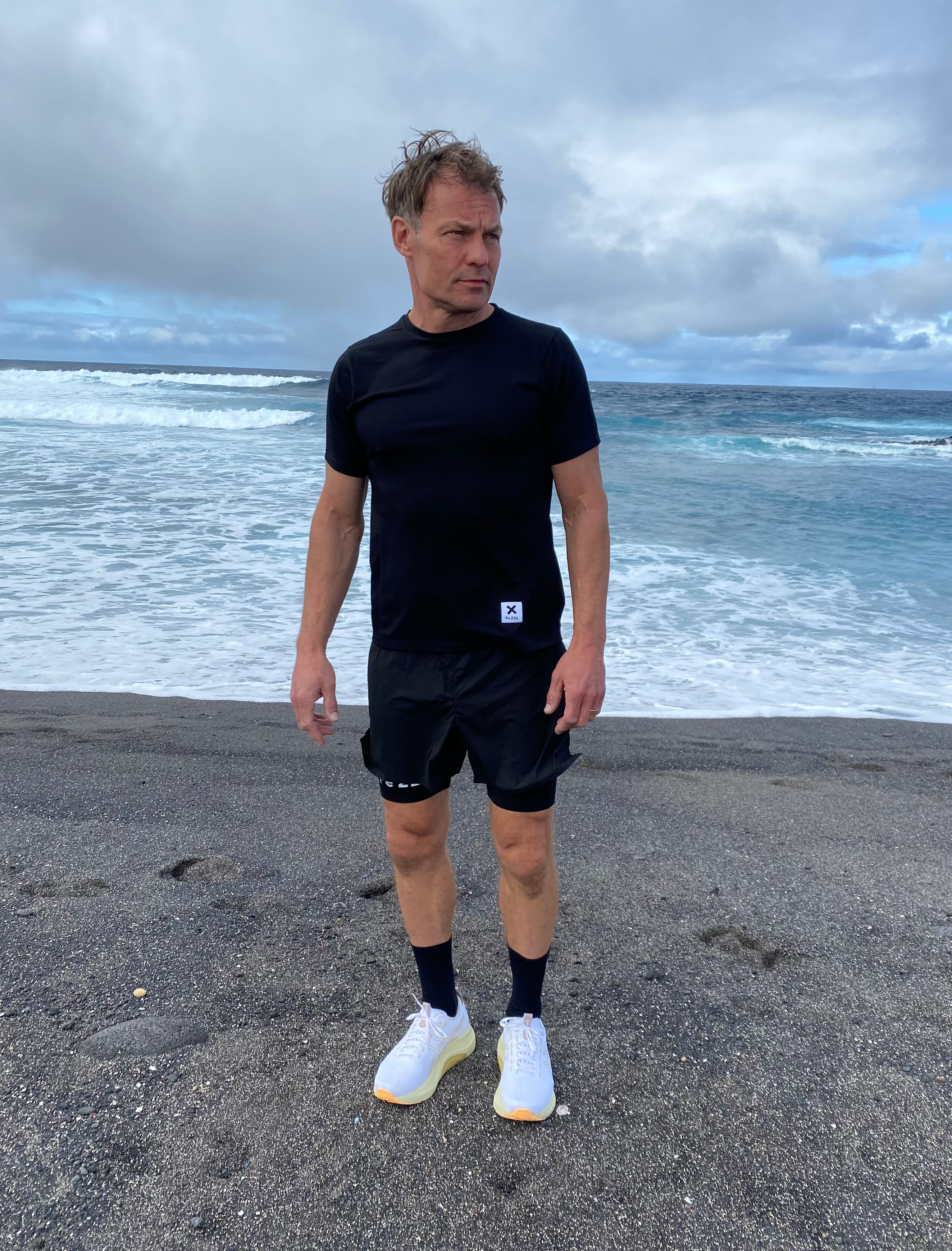 Running Shirt, Carbon Black