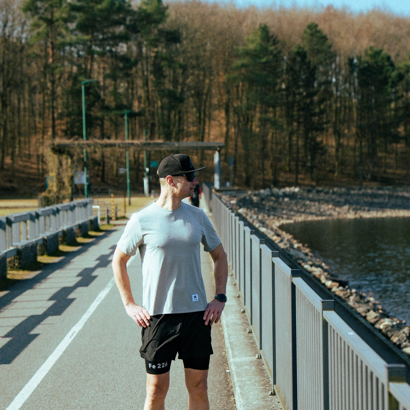 4-Panel Running T-shirt, Lysgrå