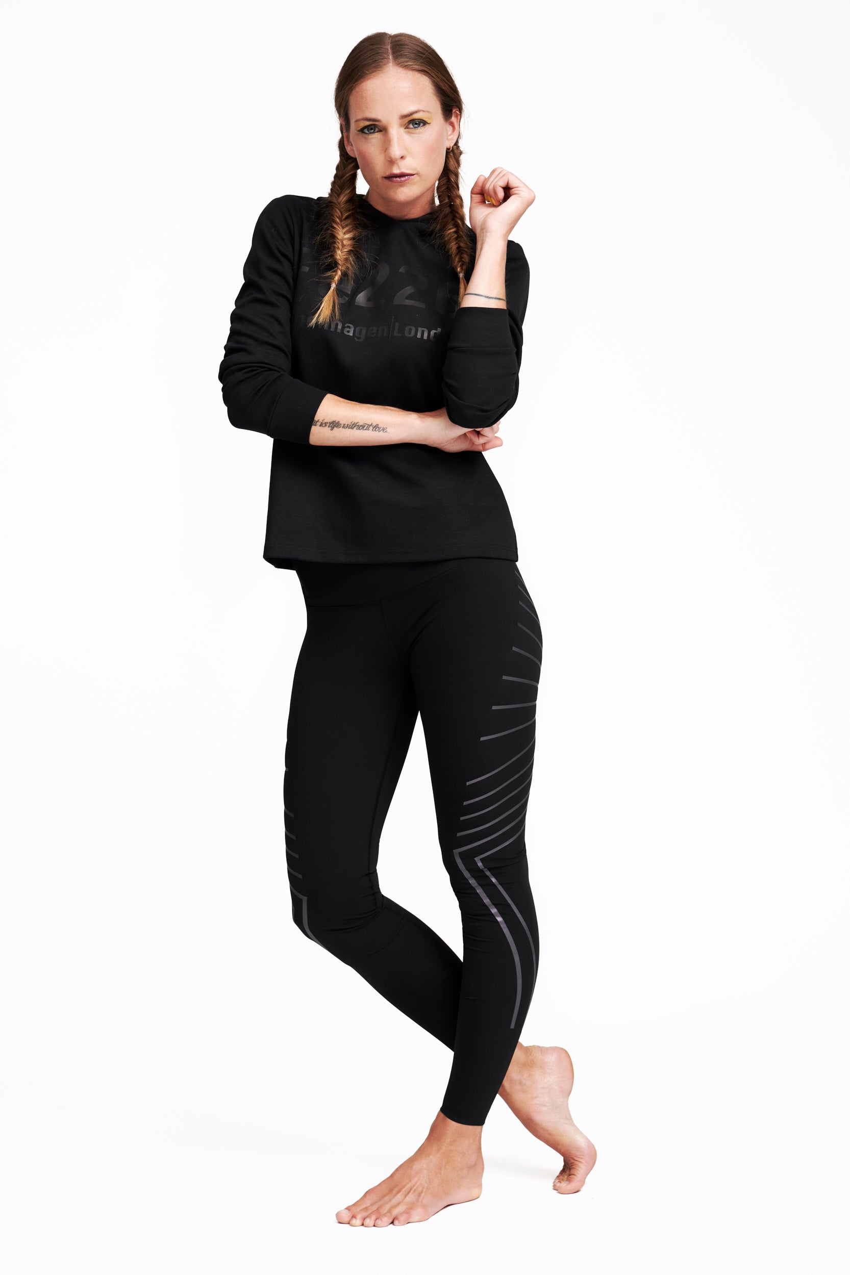 Look better and feel good in these Fe226 leggings that lift you buttocks and shape your thighs - Design by Ffion Appleton (Off-White, Beyoncé's Ivy Park and Nike)