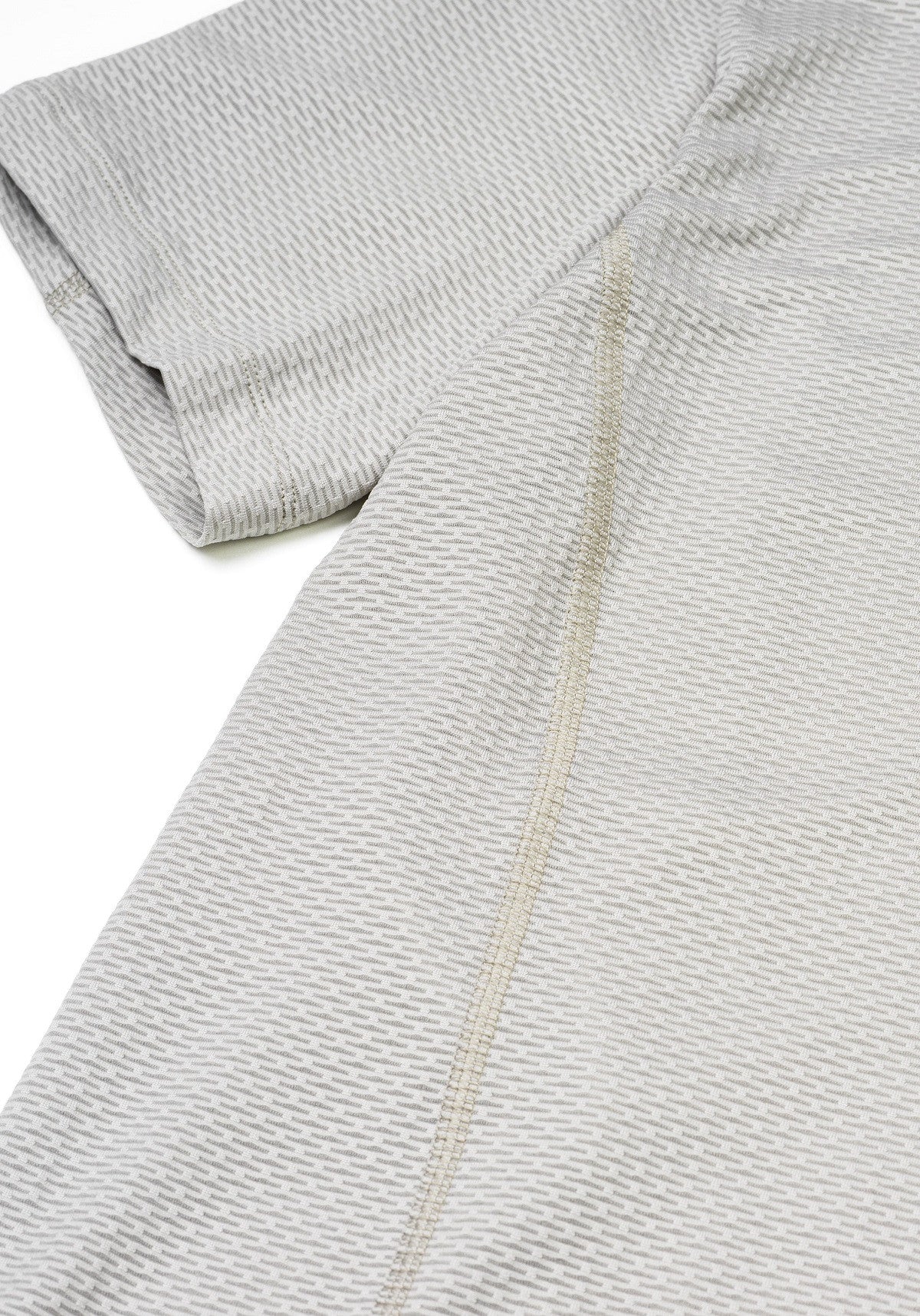 Fe226 THE Running Shirt. With Fe226 perfect fit it was been named "the perfect running t-shirt" by Runner's Worlds mag. THE short sleeved Running Shirt for running training, marathon running, half-marathon running, triathlon training, everyday run or even everyday use. Odourless, functional, comfortable, high quality