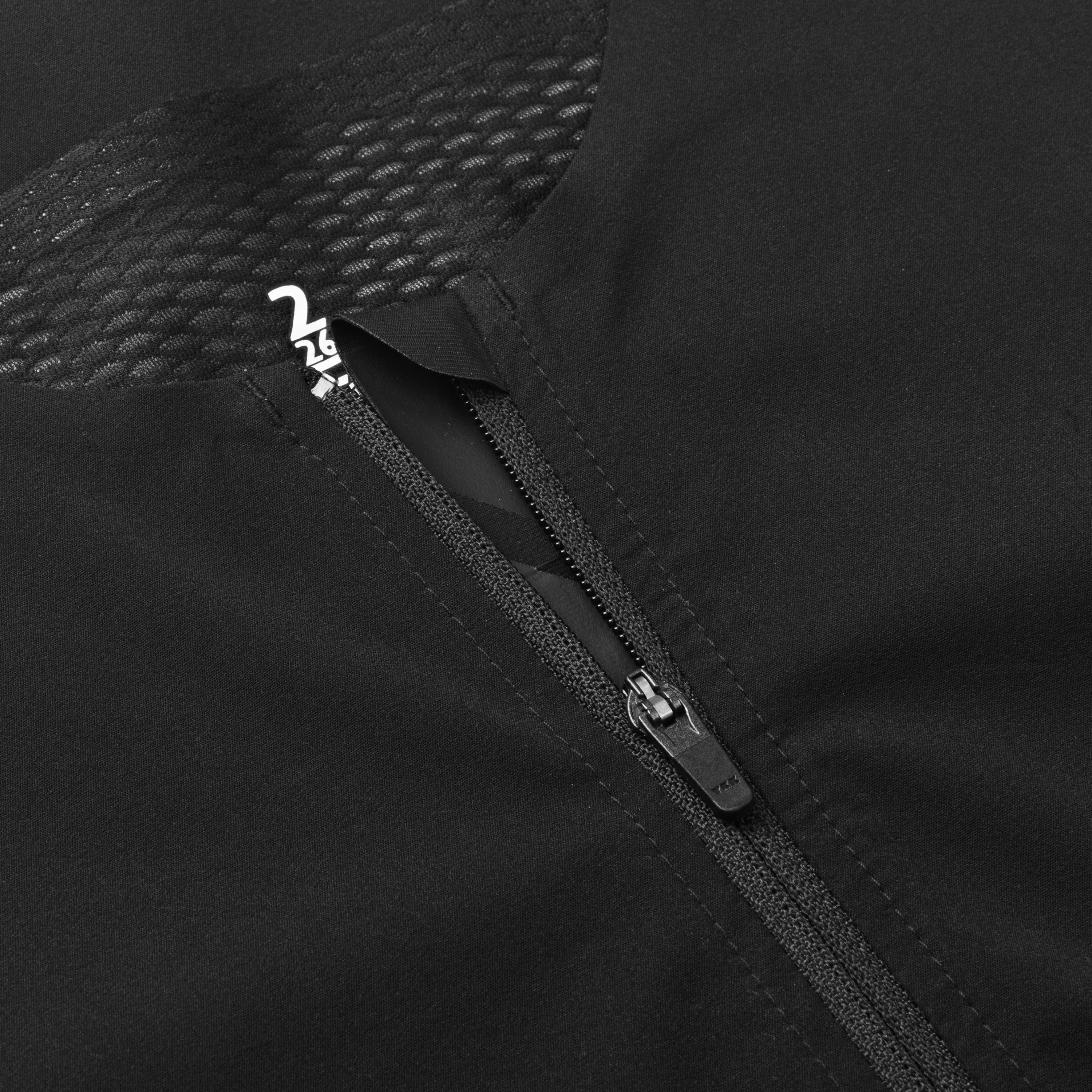 Fe226 The AeroForce Triathlon Suit is our best and fastest triathlon and time trial suit. Test winner and used by amateurs and pros in triathlon, Ironman 70.3, Ironman, cycling, time trial and other triathlon races.